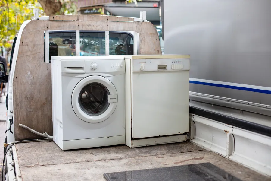 What To Know Before Scheduling Appliance Removal Hesperia, CA