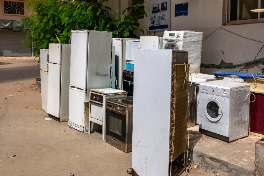 What To Know Before Scheduling Appliance Removal in Hesperia, CA